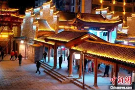 航拍江西修水宁州古城 古韵夜色惹人醉图片