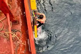 渔民海上遇险漂流4天被救起，海事部门积极协调助平安回家图片