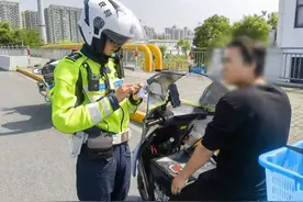 浦东交警启用视频抓拍查处行人、非机动车违法，重拳整治致祸致乱交通违法行为图片