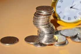 净息差继续走低，各大银行赚钱越来越难了？图片