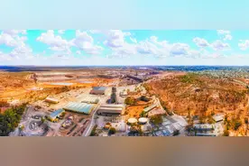 在澳大利亚当一次“飞来飞去的矿工”图片