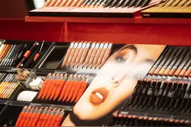 女运动员能否实现化妆自由？ 美妆品牌在奥运赛场开启了“美丽较量”图片