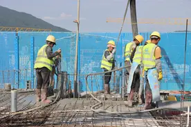 中铁四局建筑公司全力保障农民工工资发放图片