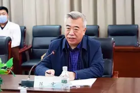 一天三名院长落马，医药反腐重拳出击→图片