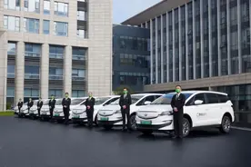 曹操出行IPO：2023年毛利率转正，定制车拉动盈利能力图片