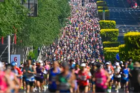 （体育）马拉松——2025长春马拉松鸣枪开跑(2)图片