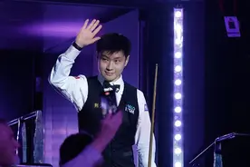 赵心童夺冠创历史！中国首位斯诺克世锦赛冠军！图片