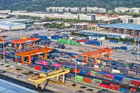 重庆国际物流枢纽园区活力十足图片