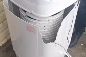 新闻多一度丨机洗羽绒服可能引起爆炸？羽绒服清洗保养指南来了！图片