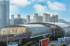 高铁贵了，坐飞机的人会多吗？图片