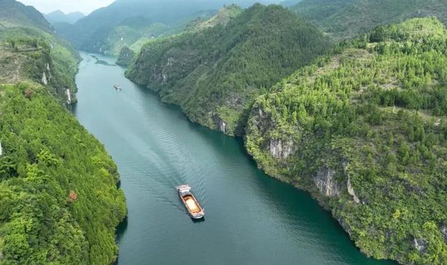 石阡回信德江，称：知己……