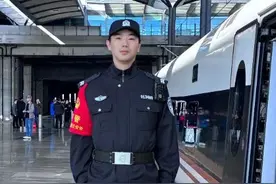 【乘警榜样】 “00后”乘警小韩的成长与蜕变图片