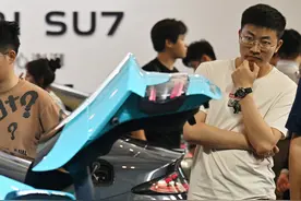 小米SU7事故，新能源车险怎么赔？|财知道图片