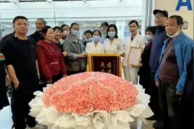 999朵玫瑰背后的故事，是患者，更是亲人！图片