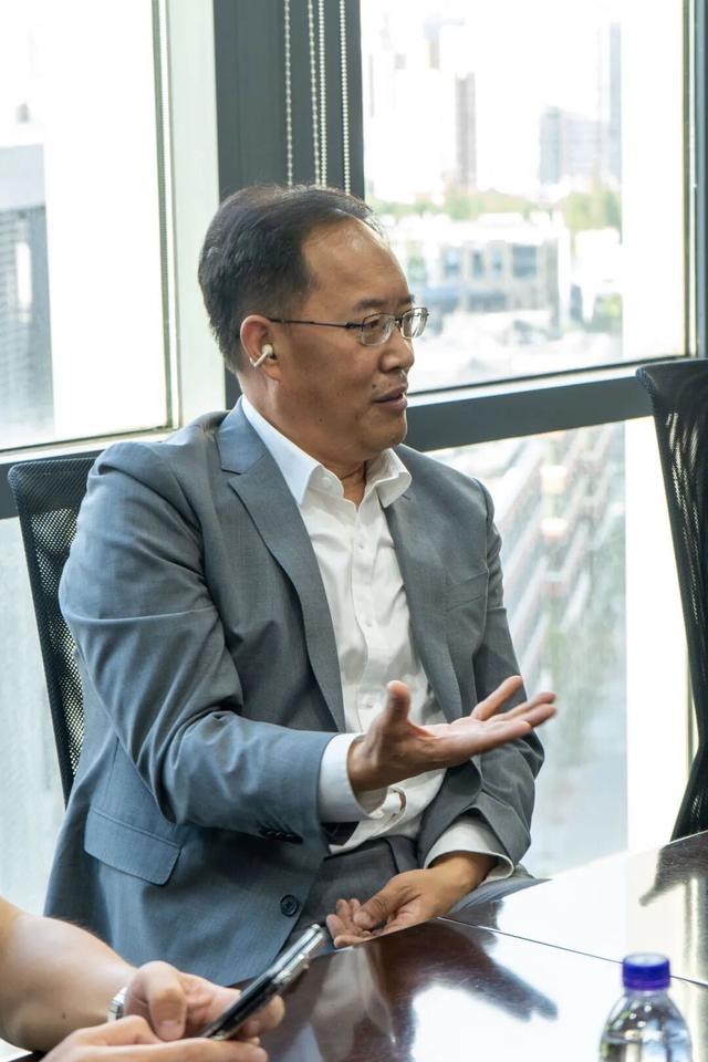 威士顿联合华为共同发布“智慧工厂联合解决方案”——共筑智能制造新格局，助推产业数智化升级