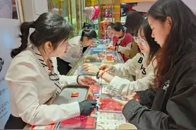 能省一点是一点！金条打首饰“流行风”刮到玉林图片