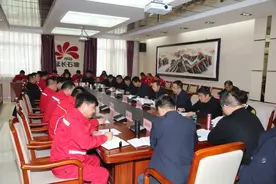 延长油田公司考核组到靖边采油厂进行年终考核图片