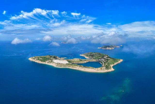 央视聚焦珠海！“风华团”沉浸式打卡半城山水半城湾