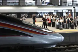 火车票可以免费退？12306紧急回应！关于买火车票，这些说法都不能信→图片