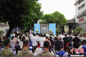 广州市海珠区纪念民族英雄邓世昌殉国130周年图片