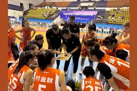 四省市女篮对抗赛：呼兰表现抢眼 盛帆女篮取开门红图片