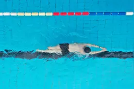 回访执法重伤截肢的汕尾海警：从头学习游泳克服失衡守护海疆图片