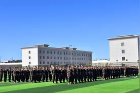 练强新兵“领路人” 提升带兵真实力图片