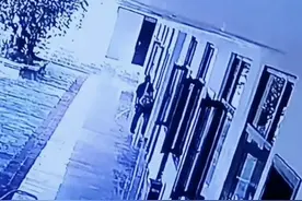 “女子被2次刷开酒店房门”引热议 律师：酒店方或侵犯隐私权图片