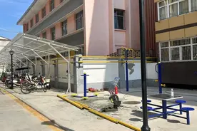 陕西千阳县多部门合力改造 老旧小区焕新颜图片