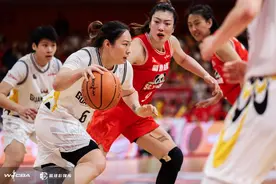 经历鏖战不敌四川女篮，广东女篮仍手握赛点图片