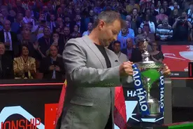 首夺世锦赛冠军，赵心童回应创中国斯诺克历史图片