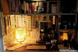 大三男生爆改寝室书桌，效果惊艳，新中式浓度拉满图片