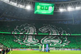 赢下“京沪大战” 苏亚雷斯开心了图片