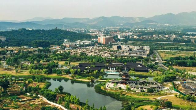 一只鸭的温暖远行 | 从金陵出发，把江苏千年带到你面前