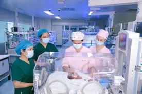 从五六百克到五六斤——湖北23周早产双胞胎姐妹的“华丽冒险”记图片