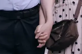 院士夫妻现实版“你是我的眼” 九旬爷爷一出门就要牵老伴的手图片