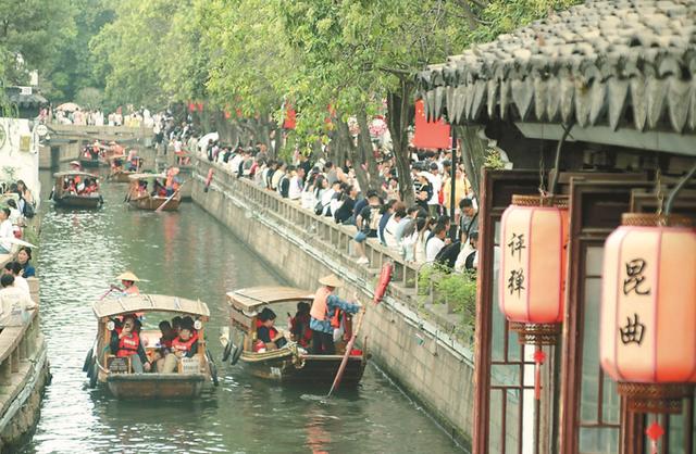 深读｜从环境背景音到文旅新主角 “耳朵经济”里听见新“声”机