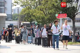 2023级新生来了！江苏大学“花样”迎新图片