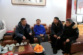 【新春走基层】区委常委、宣传部部长、统战部部长节前走访慰问专家人才图片