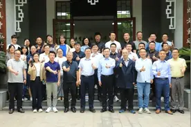 重庆一中赴成都七中开展新高考改革与拔尖创新人才培养深度研讨图片