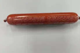 记者实探一家淀粉肠生产厂：原料中不含骨泥，产品淀粉含量低于20%图片