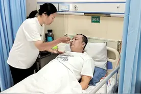 “无人售水摊”诠释冰城之爱图片