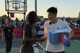 社牛达人，崔永熙更新社媒晒与莫兰特合照：啥也不说了图片