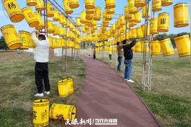 贞丰三岔河国际露营基地：迎春集市千灯会紧锣密鼓筹备中图片