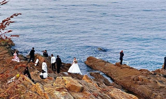 威海市环翠区：冬日“趣”看海 浪漫不打烊