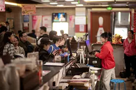 欧登谢幕，上海人还玩保龄球吗？图片