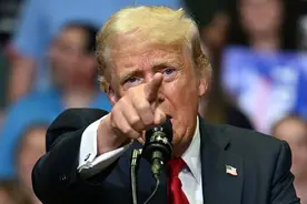 特朗普25%“关税大棒” 挥向钢铝，加拿大“最受伤”，美国约半数铝和1/4钢铁靠进口，汽车、机械恐转移产能图片