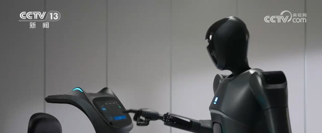 经济三季报观察·“智能”成机器人产业主旋律 关键零部件研制获得新突破