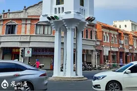 修好啦！钟楼的时钟又转了图片