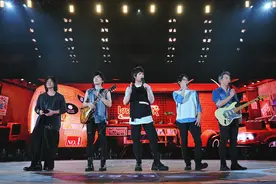 五月天《回到那一天》25周年巡回演唱会，与歌迷共创10场鸟巢摇滚万岁图片